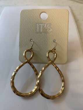 Gold Textured Loop Drop Earrings
